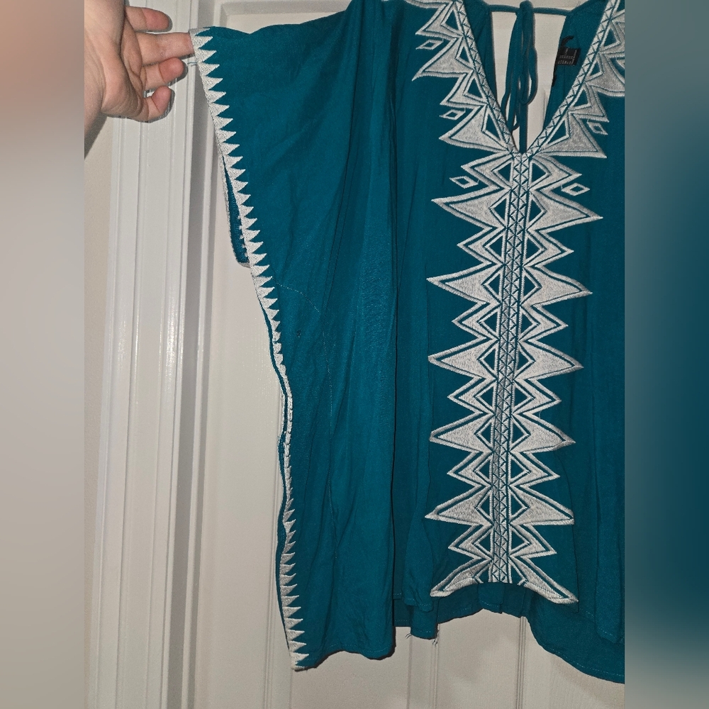 Tunic - Picture 2 of 3